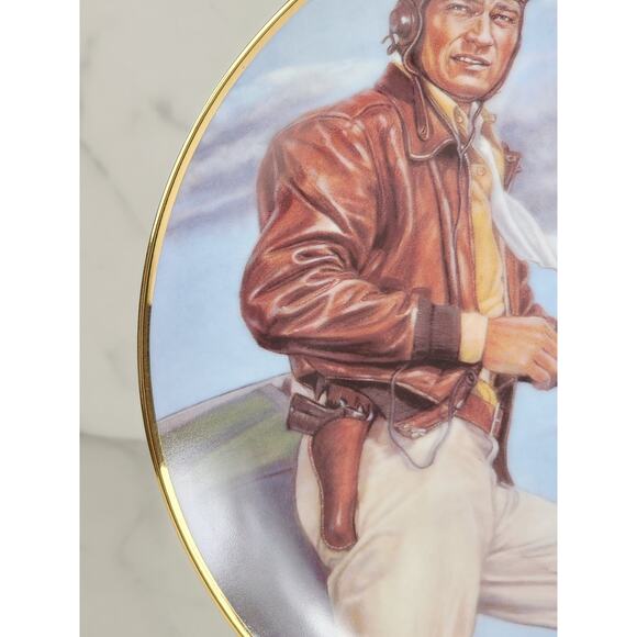 John Wayne Flying Tigers Wall Decor Plate 1993 Porcelain 9 1/4 Gold Trim USA Vtg - Picture 6 of 12